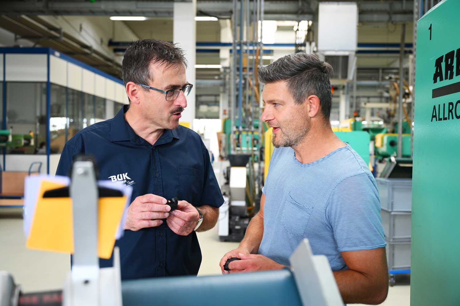 Beratung in der BUK Produktionshalle Beratung in der BUK Produktionshalle